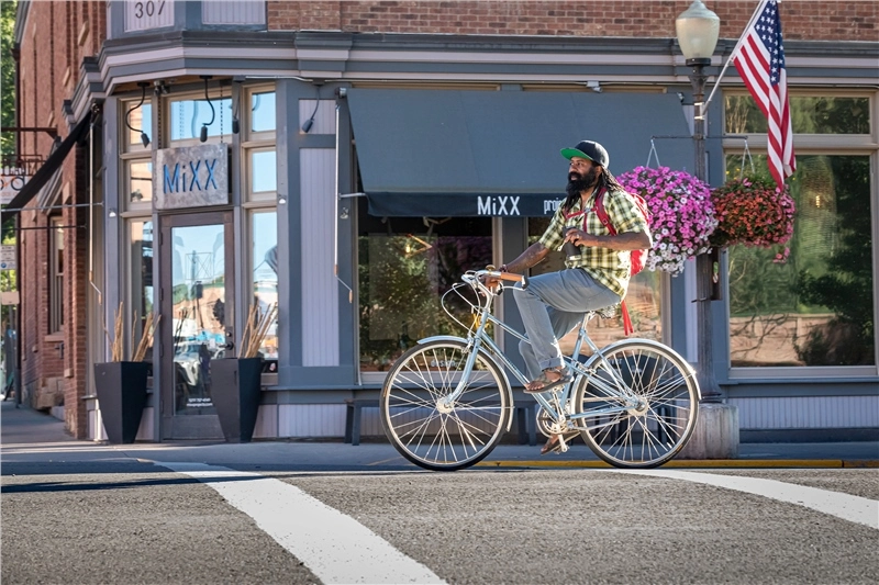 Klean Kanteen Insulated TKWide 12oz (355ml) Black Bottle - With Café Cap 4 Klean Kanteen Insulated TKWide 12oz (355ml) Black Bottle - With Café Cap - Image 4